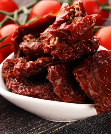 Tomatek Suszony pomidor połówki 150g (3).webp